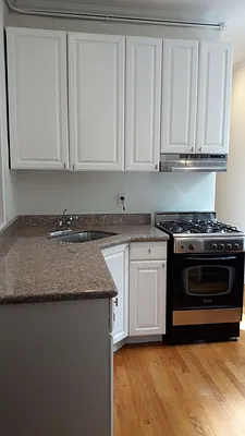 Rented by Skyline Realty LLC II | media 4