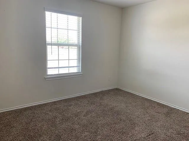 814 Rustic Meadows Trl — Photo 5