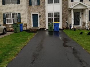 127 Sara Ln, Hanover, PA 17331
