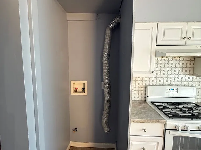 718 Pierce St — Photo 8