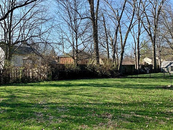 4th image of 207 Brandenberg Dr