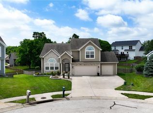 10717 N Manning Ct, Kansas City, MO 64157