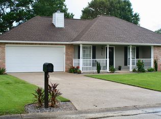 15068 Rosewood St, Gulfport, MS 39503