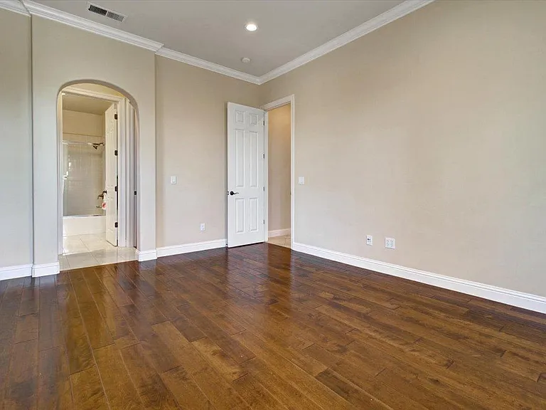 1852 Saddle Park Pl — Photo 36