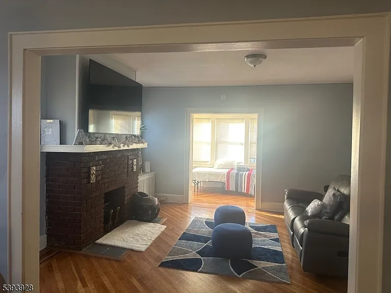 56 Monticello Ave — Photo 2