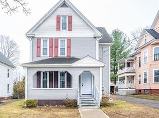 266 Sargeant St, Holyoke, MA 01040