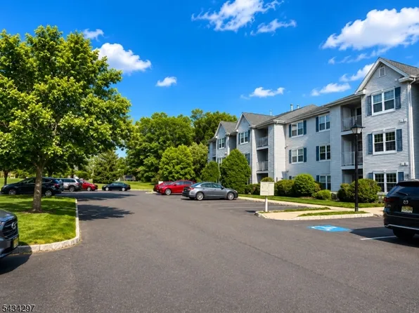 318 Stratford BLDG 318 #318, Bound Brook Boro, NJ 08805