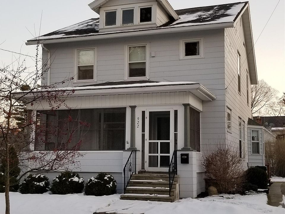 1st image of 922 Moyer St