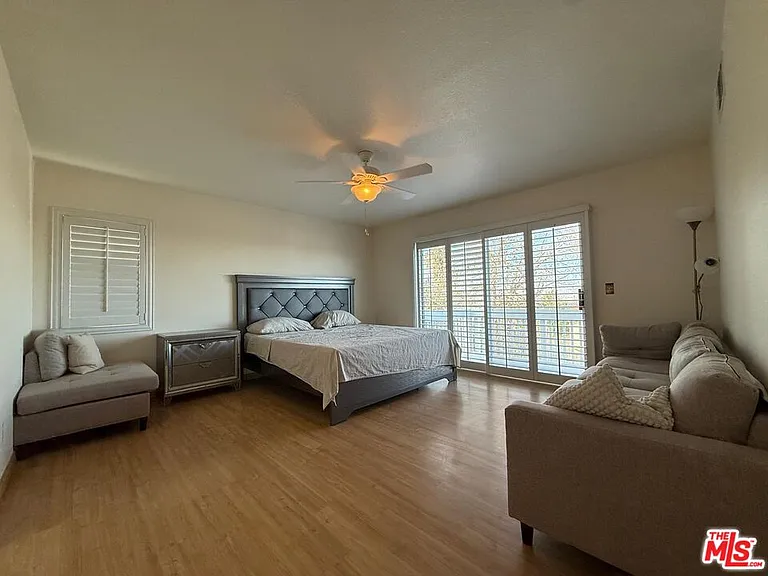 719 W Avenue Q10 — Photo 13