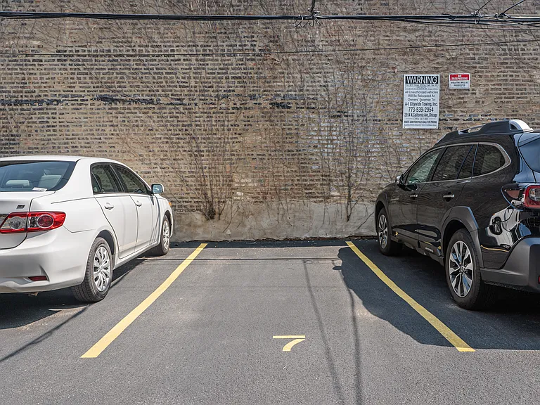 923 W Belle Plaine Ave #2 — Photo 15