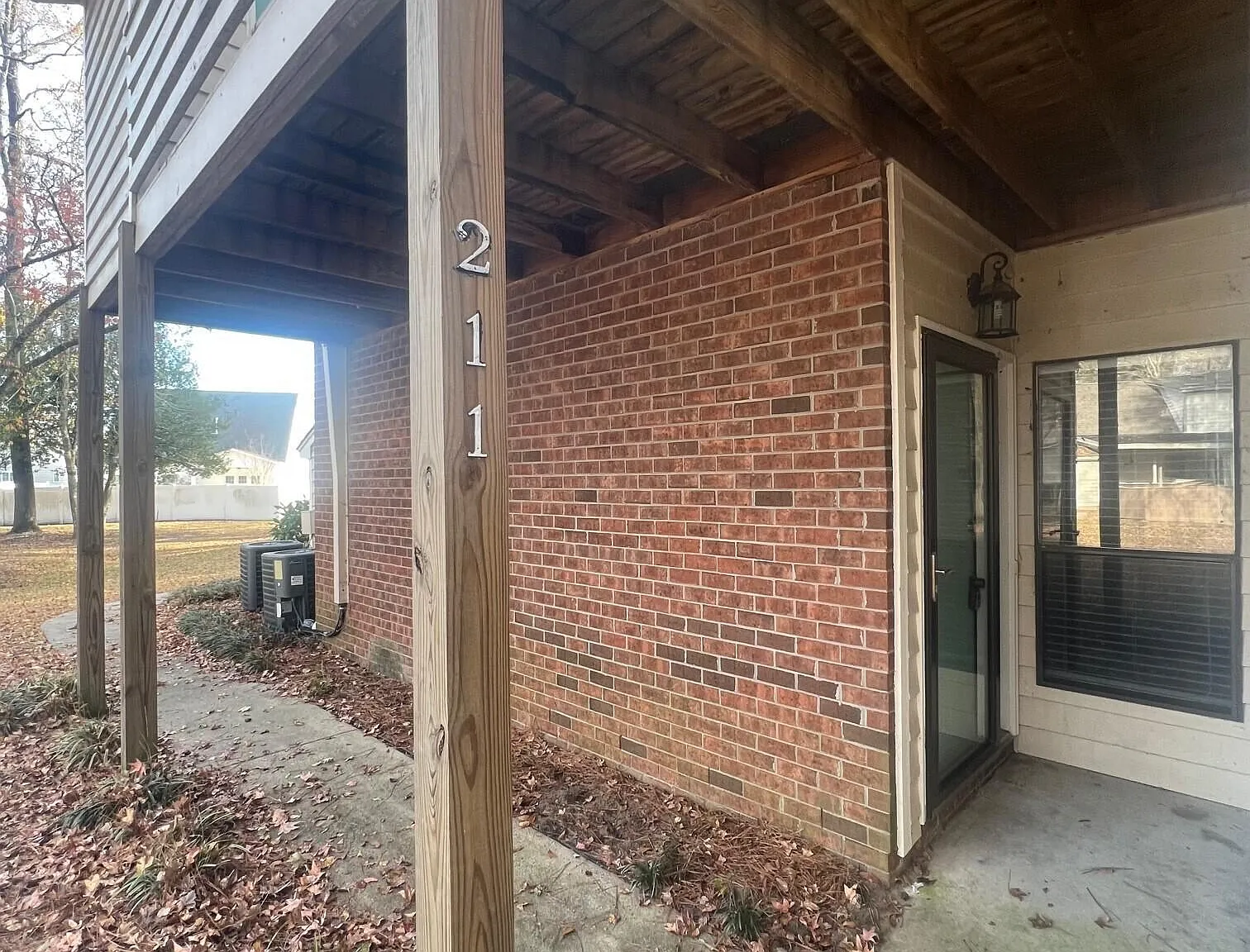 2 bed, 2.0 bath, $1,150 — Photo 2