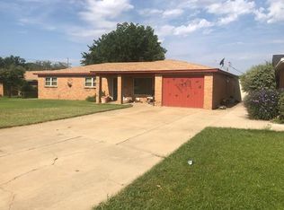 506 SW 19th St, Seminole, TX 79360