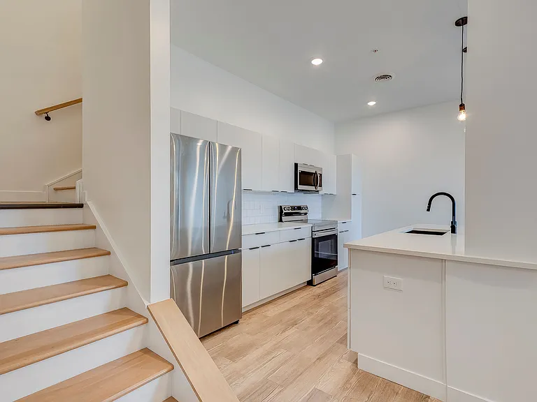34 McDowell St — Photo 21