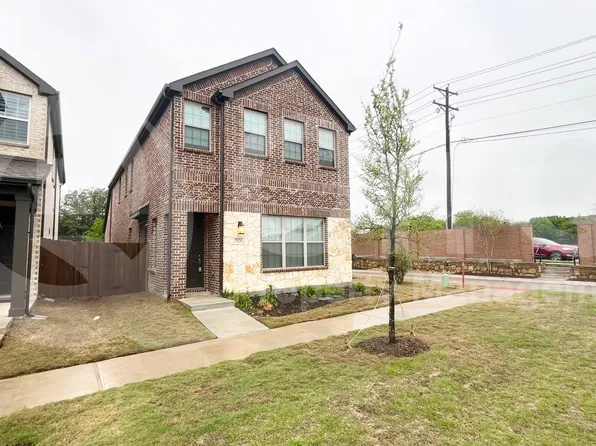 7529 Regal Ln, North Richland Hills, TX 76182
