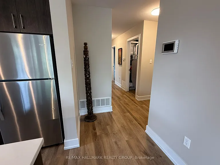 696 Roosevelt Ave #3 — Photo 6