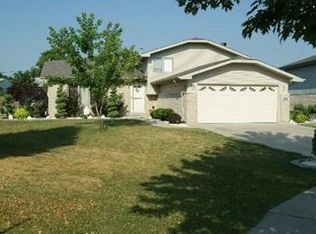 603 Gavin Ave, Romeoville, IL 60446