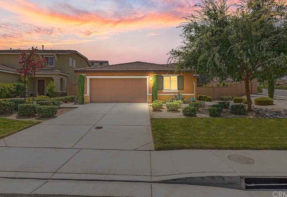 1st image of 35207 Angel Falls Dr