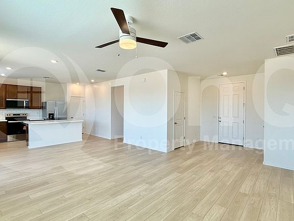5th image of 1444 E Edwin St