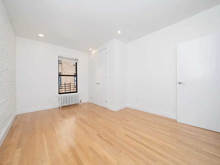 659 W 162nd St #24 — Photo 7