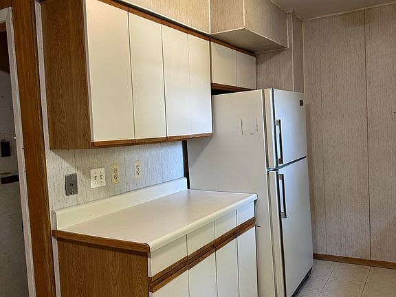 5th image of 1230 Tyler Drive