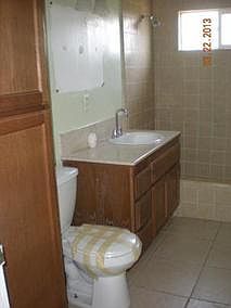 197-400859-bath-20886397