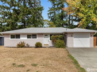 16458 NE 17th Pl, Bellevue, WA 98008