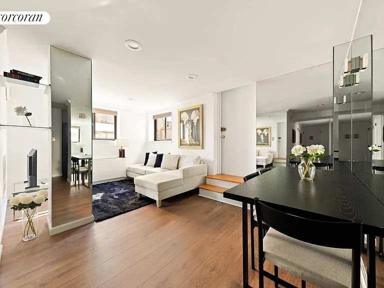 150 W 51st St #2124 — Photo 1