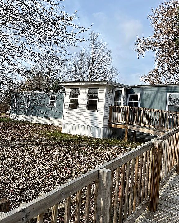 1st image of 21717 Riverhaven Dr