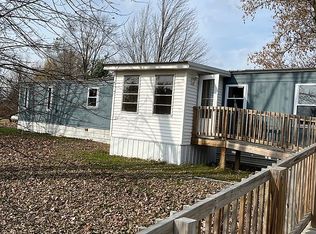 21717 Riverhaven Dr, Paris, MI 49338