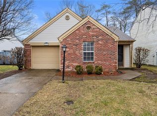 9696 Spruce Ln, Fishers, IN 46038