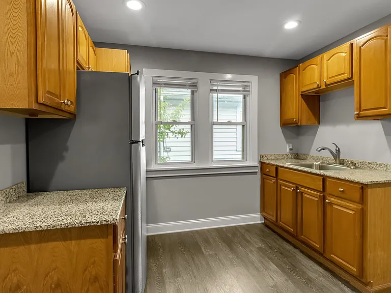 272 Windermere Blvd #2 — Photo 9