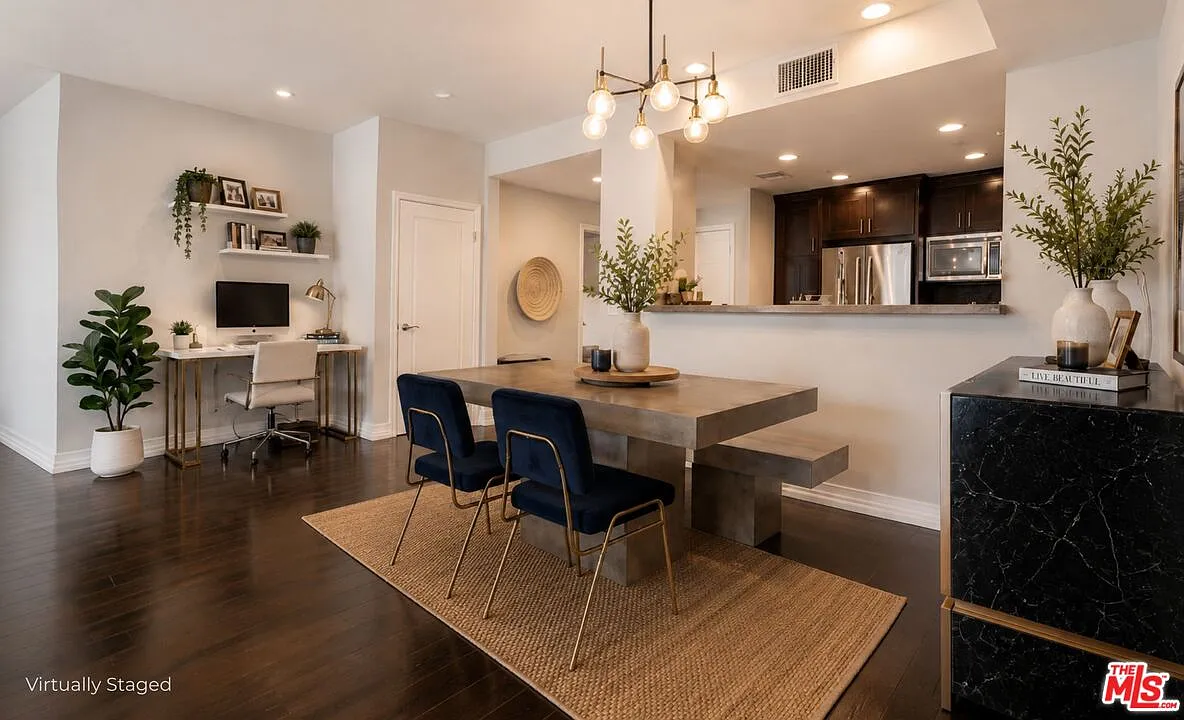 2 bed, 2.5 bath, 1620 sqft, $5,995 — Photo 3