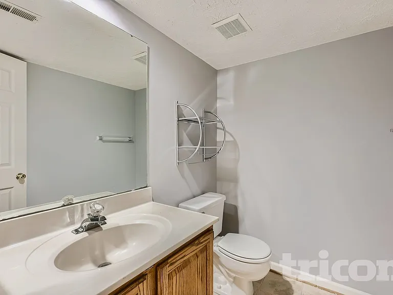 8211 Berryfield Dr — Photo 14