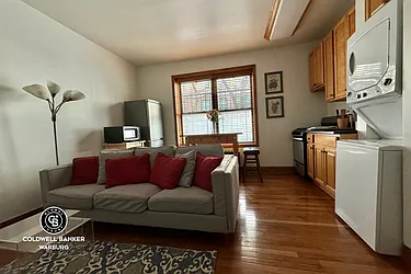 Rented by Coldwell Banker Warburg