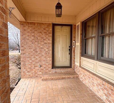 3rd image of 3199 Timberland Dr