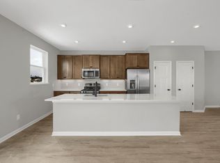 13609 Pine Dr, Rogers, MN 55374