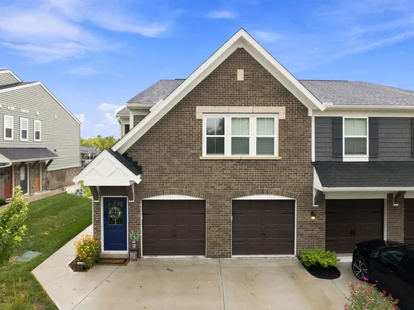 588 Foxhill Dr, Crescent Springs, KY 41017