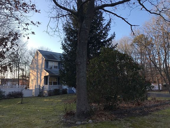 2nd image of 6 Ginny Ct