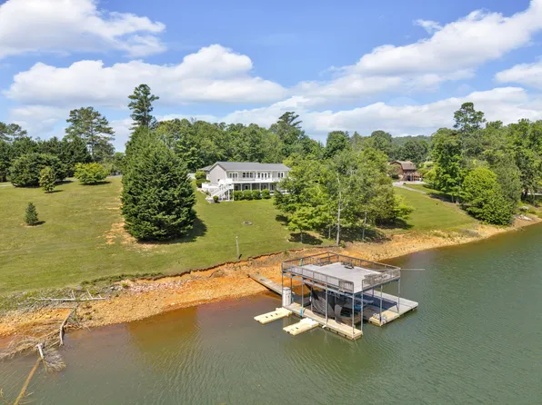 265 Pine Crest Dr, Rutledge, TN 37861
