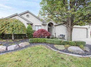 48772 Southway Dr, Macomb, MI 48044