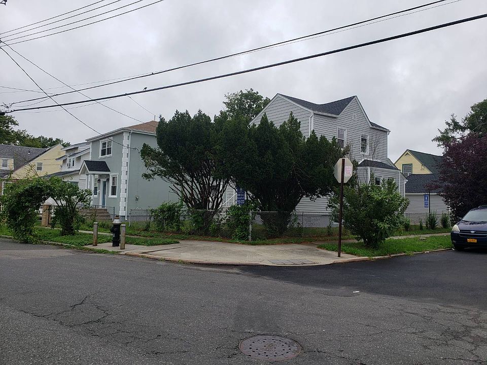 1st image of 18719 Williamson Ave