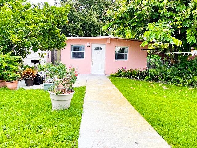 Independent in-laws quarters.