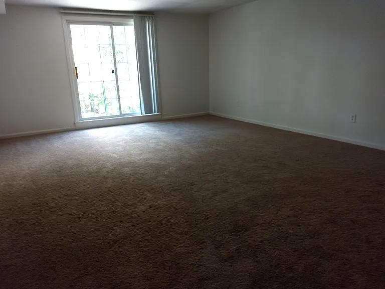 3 Commonwealth Ave — Photo 8