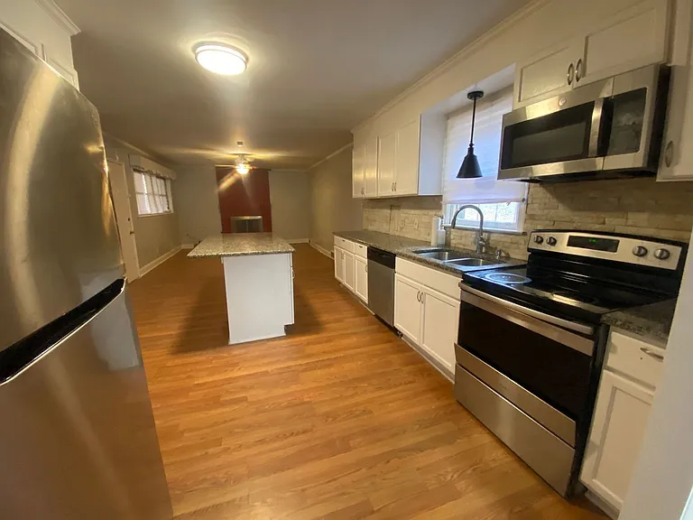 313 Myles Ave — Photo 5