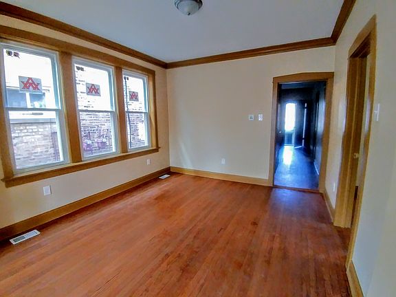4th image of 4616 S Francisco Ave #2