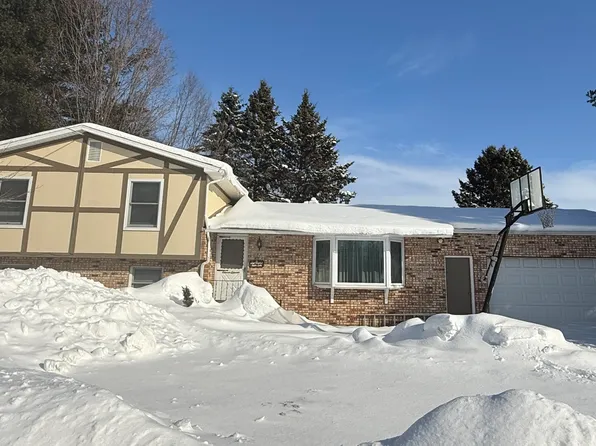 1111 E Spruce St, Sault Sainte Marie, MI 49783