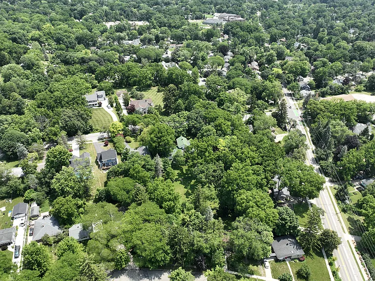 941 Newport Rd — Photo 32