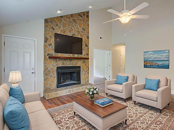 Virtual Staging Cloud - 8115-Pleasant-Ridge-Dr_09222025