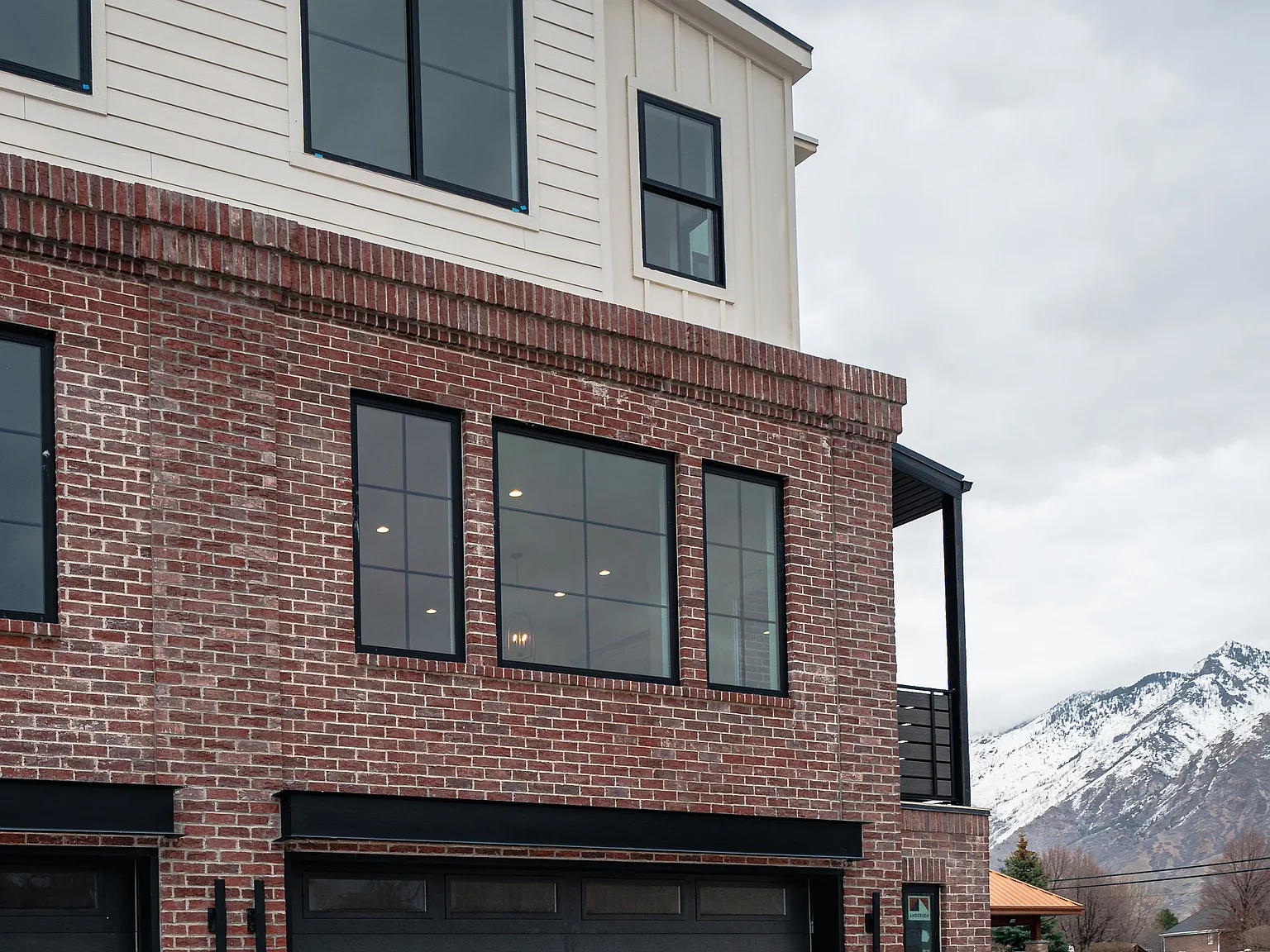 4 bed, 3.5 bath, 2442 sqft, $3,195 — Photo 3