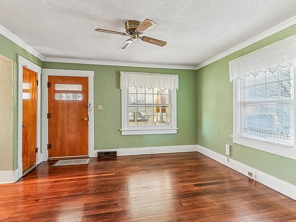 3rd image of 2602 36th St